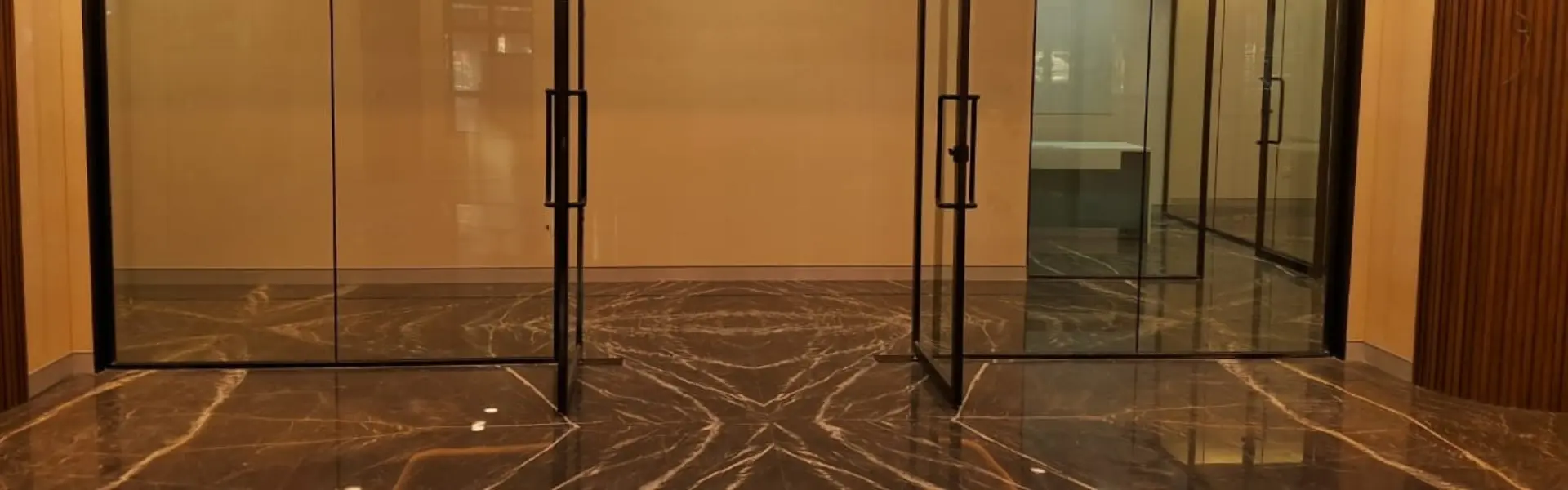 High-End Office Partitioning